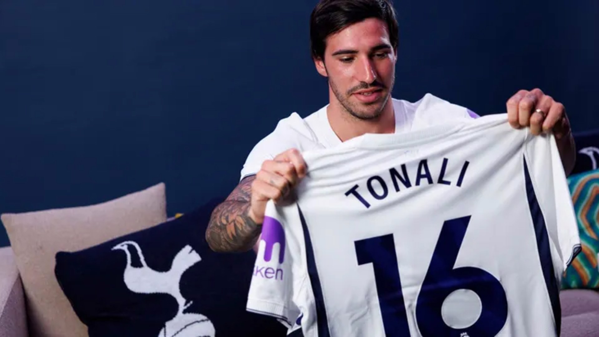Tottenham, Tonali'yi transfer etti