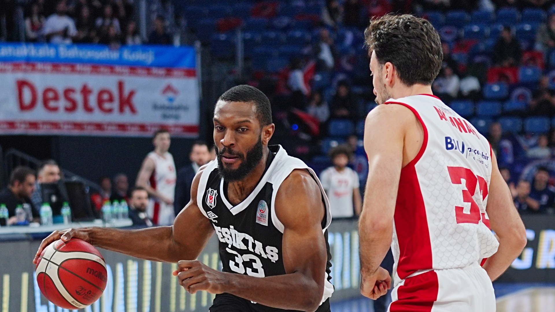 Beşiktaş Gain doludizgin