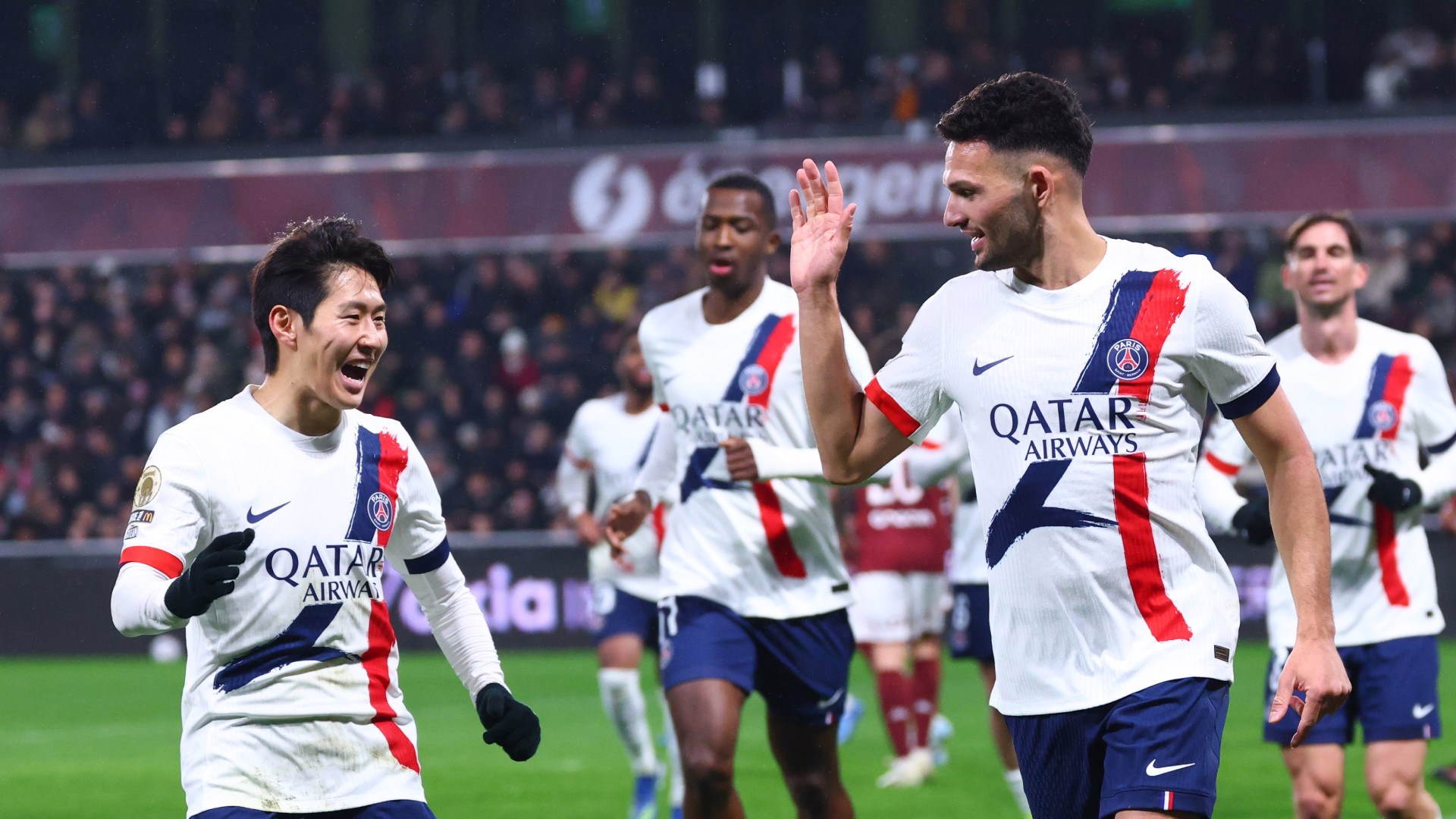 Paris domine Metz et reprend la tête de la Ligue 1