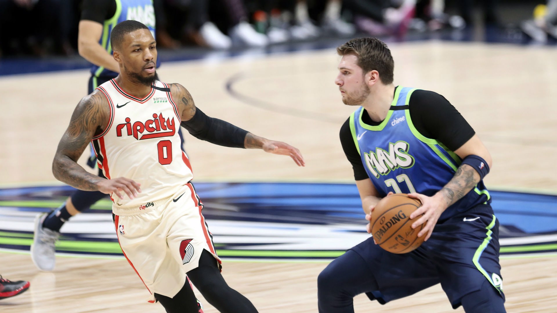 Tarihe geçen maçta kazanan Dallas Mavericks