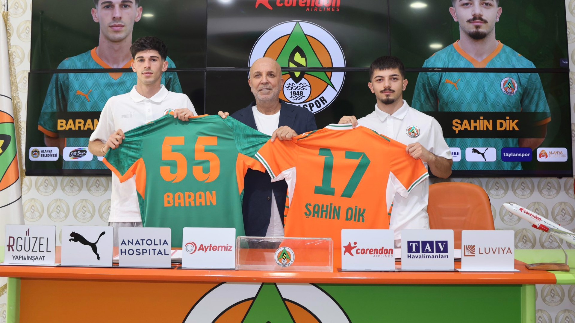 Alanyaspor'dan iki transfer