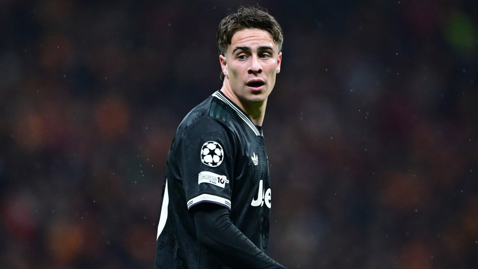 Juve puanı Vlahovic'le kurtardı