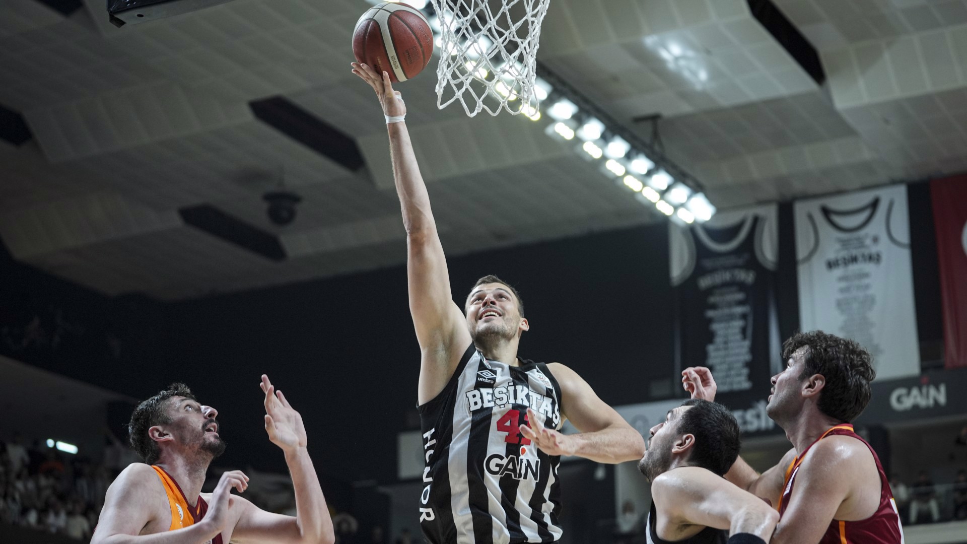 Ante Zizic ameliyat edilecek