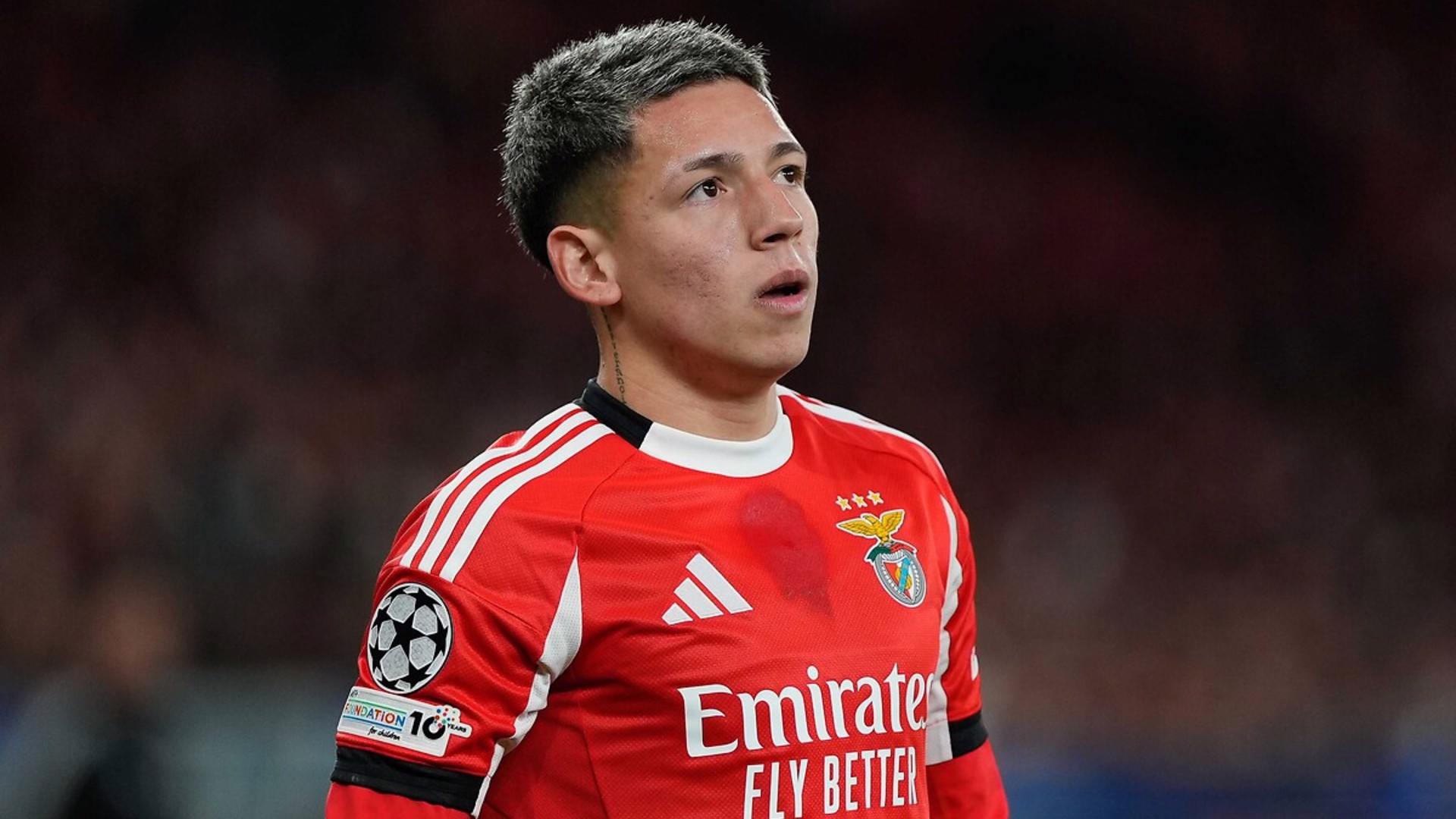 Ağzını kapatan kırmızı görecek