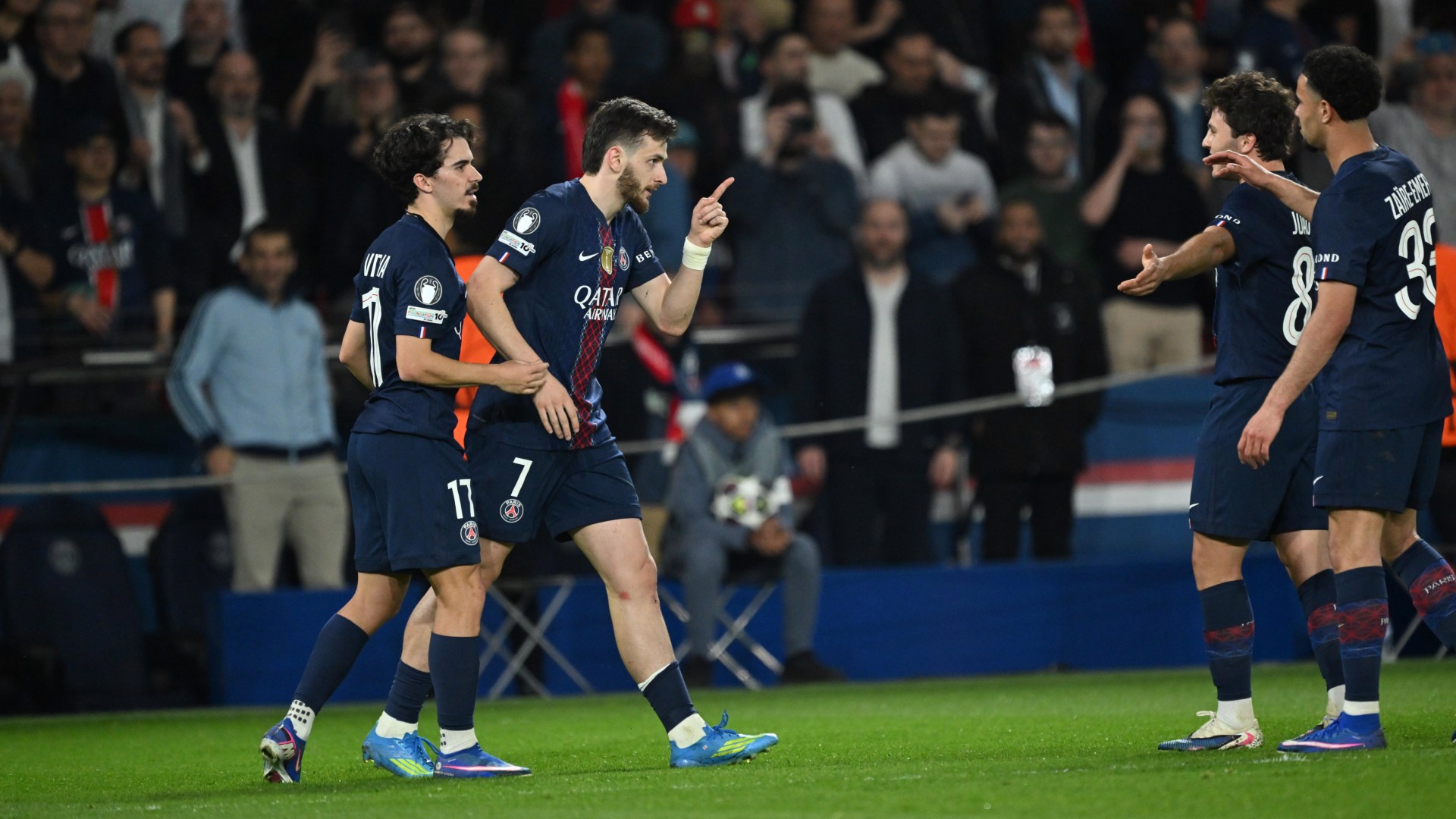 PSG, Nantes'ı rahat geçti