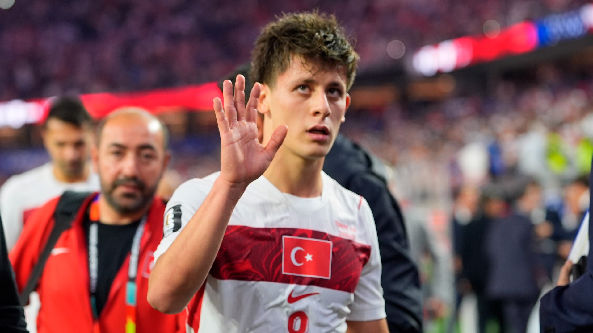 ''Tüm eleştirileri haklı buluyorum''