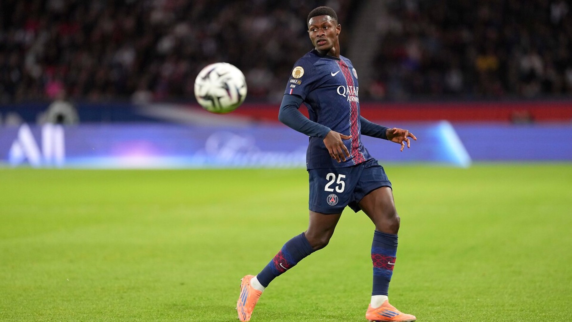 PSG liderliği aldı