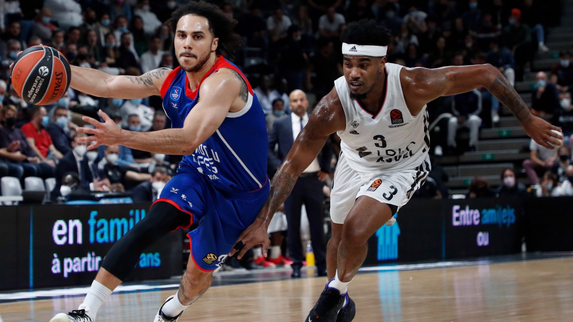 A. Efes son çeyrekte yıkıldı