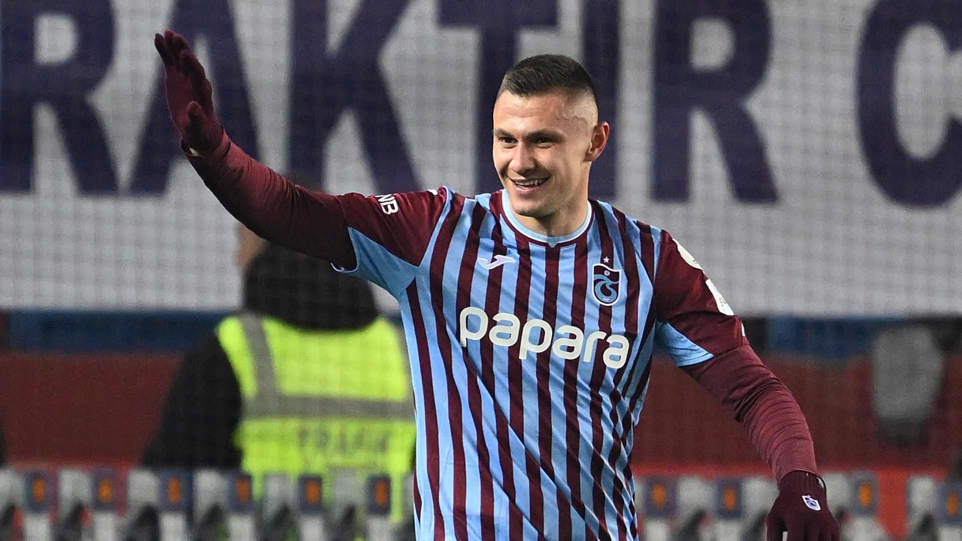 Zubkov, AEK'e transfer oldu
