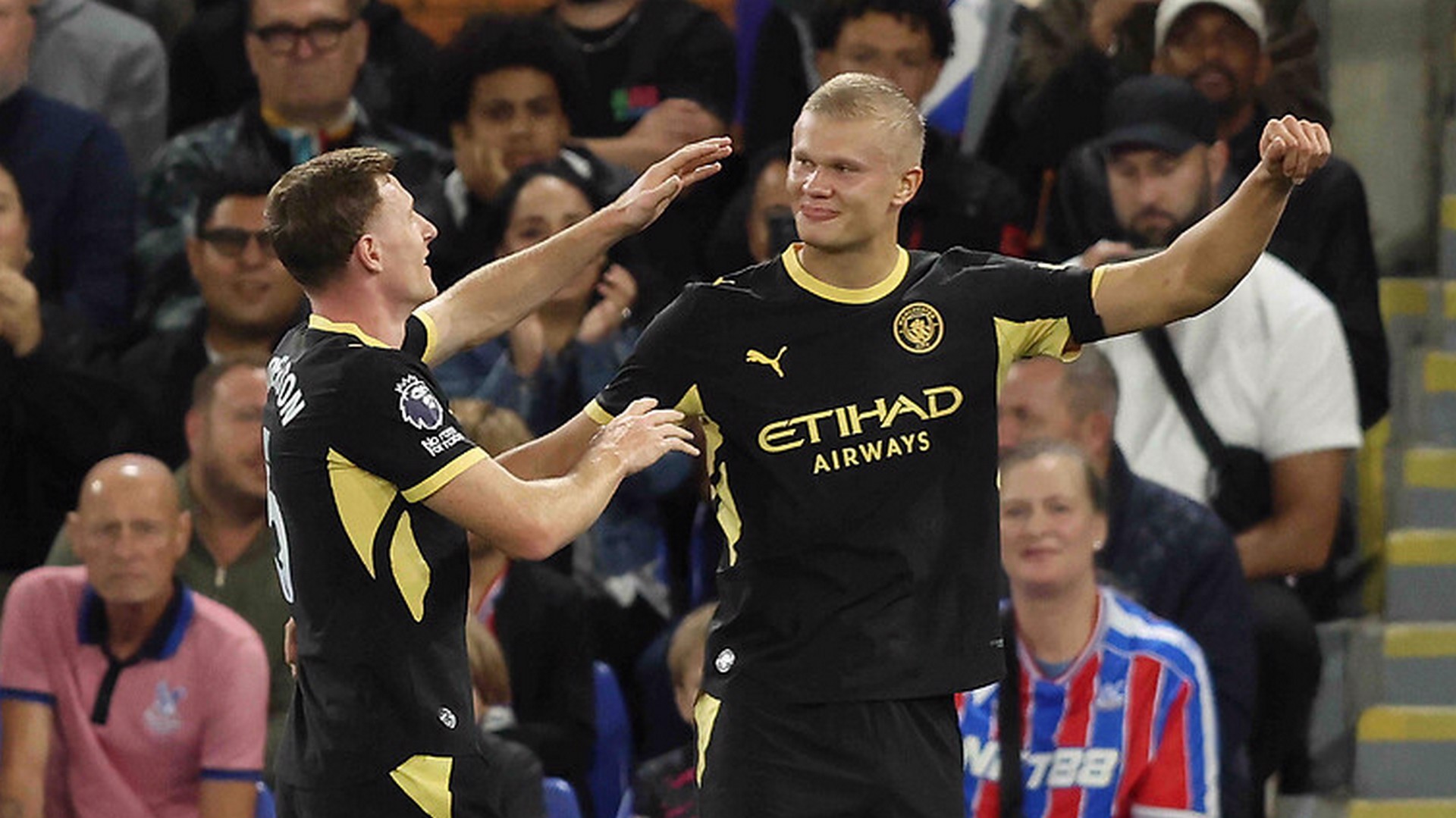 Manchester City, Haaland'la güldü