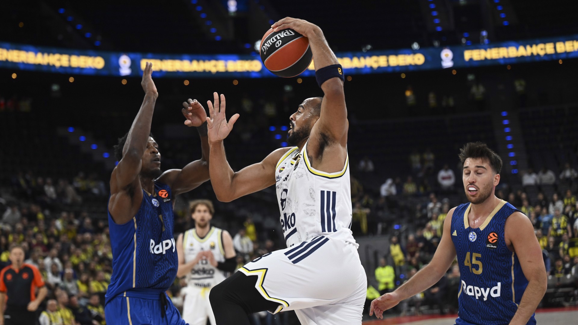 F.Bahçe Beko, Maccabi'yi devirdi
