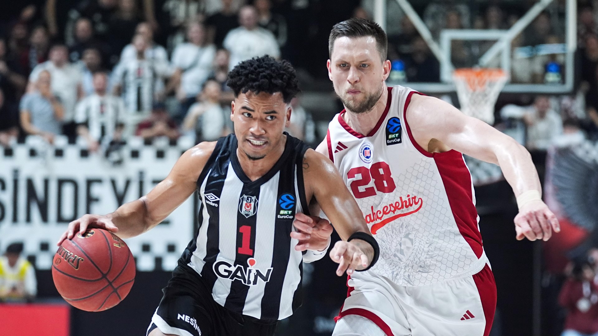 Yarı finallerin MVP'si Dotson