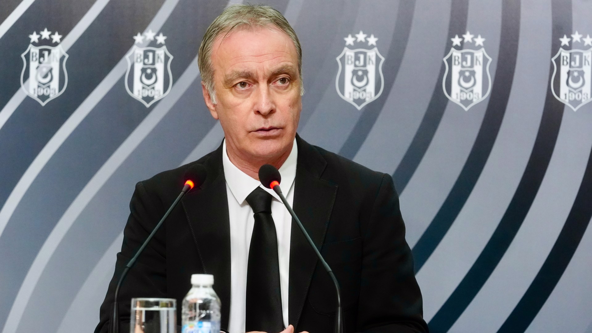 "Salah transferi şimdilik rafa kalktı"