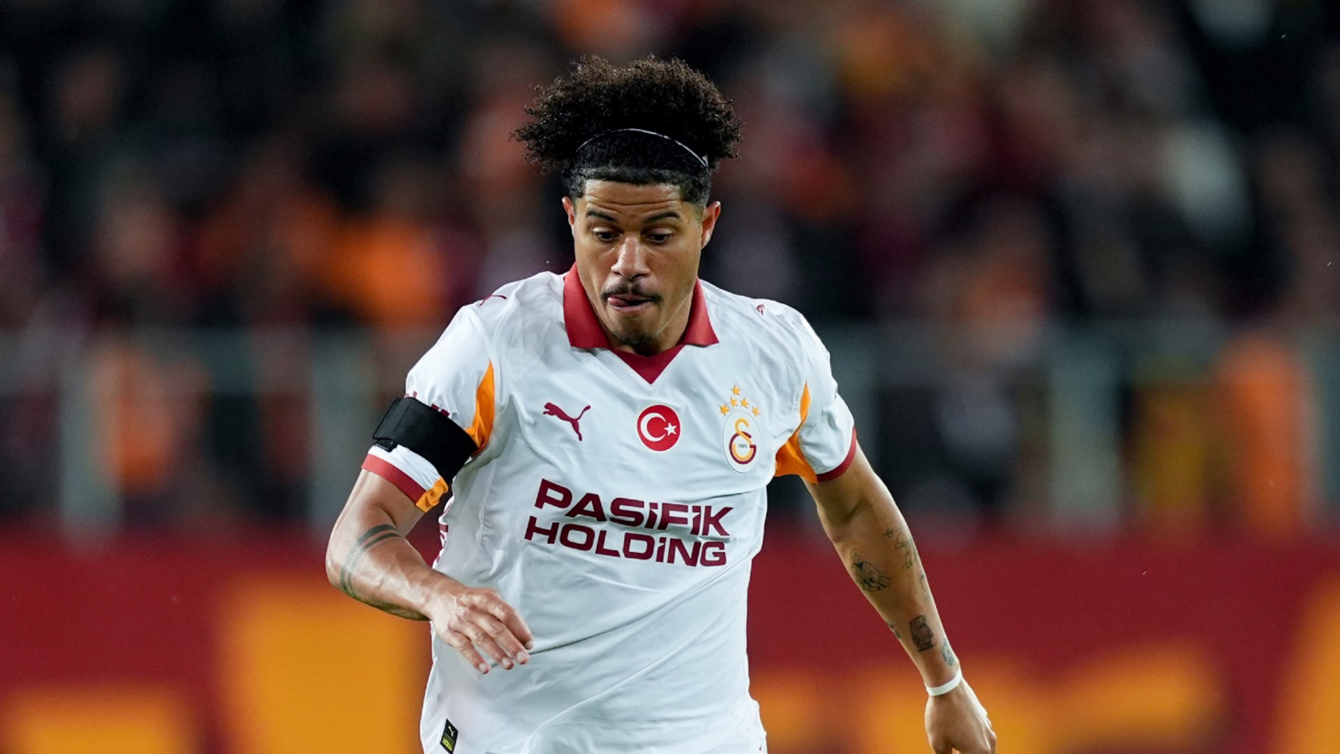 Aston Villa, Sara'yı istiyor