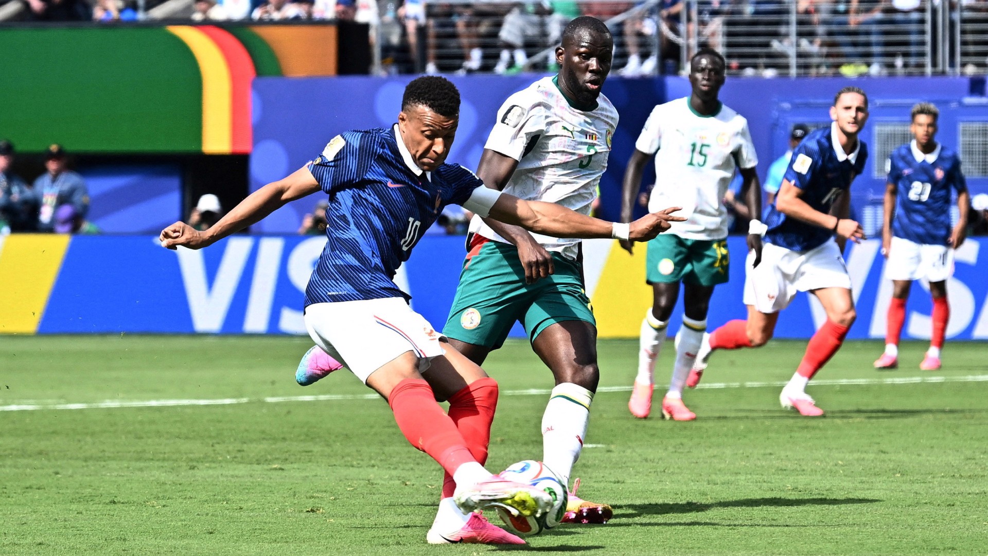 Mbappé, Messi et Haaland réussissent leur entrée en compétition
