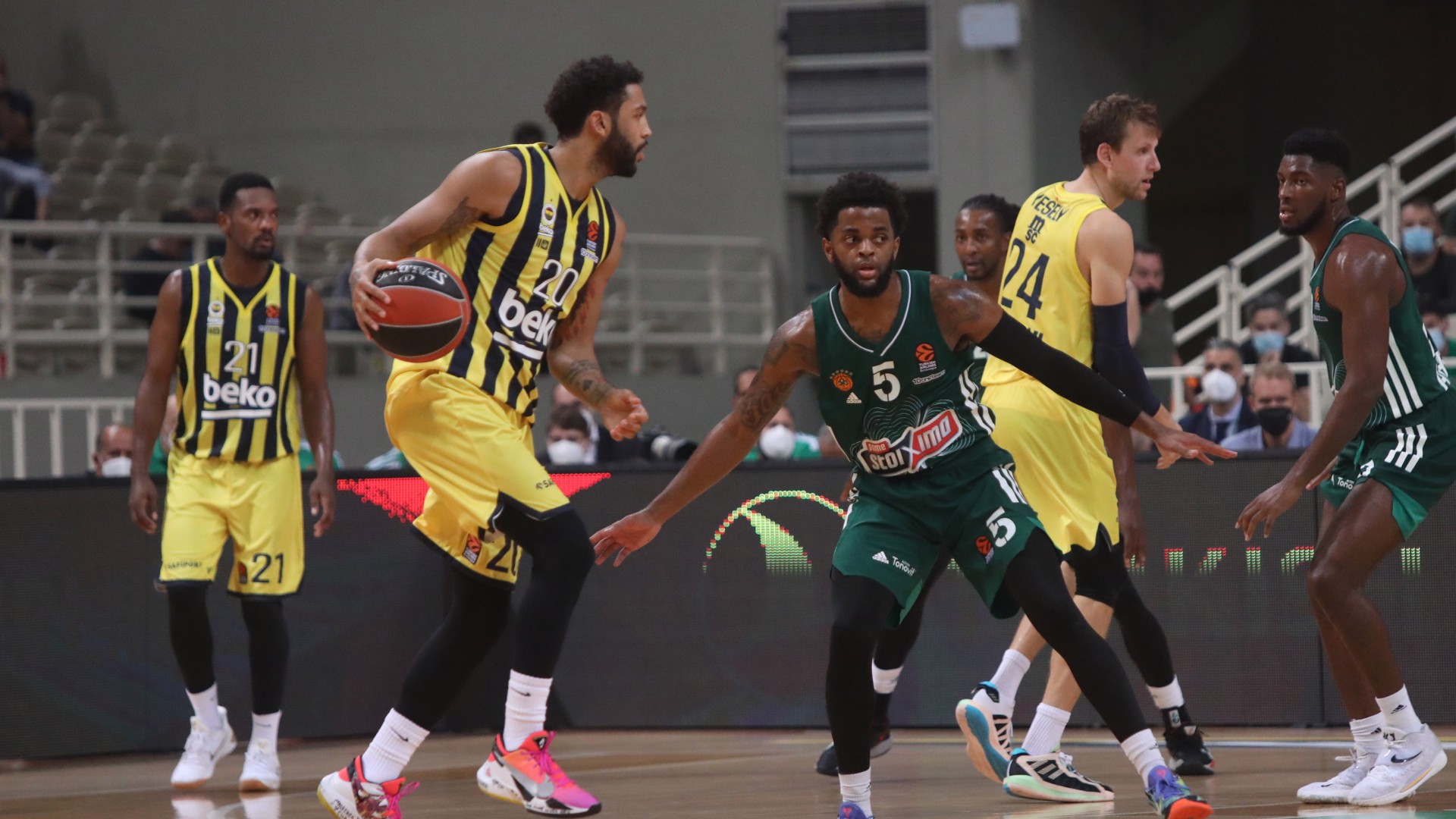 Fenerbahçe sonunu getiremedi