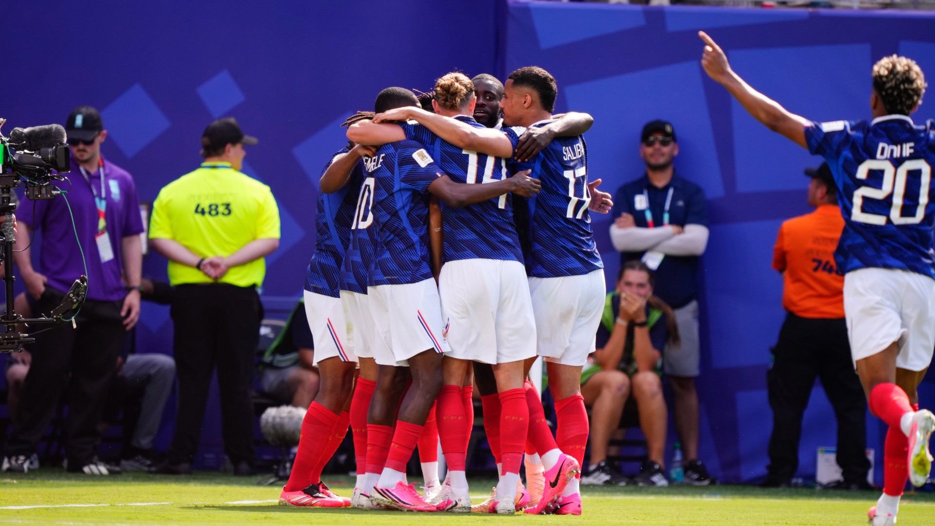 Fransa ikinci yarıda Senegal'i devirdi