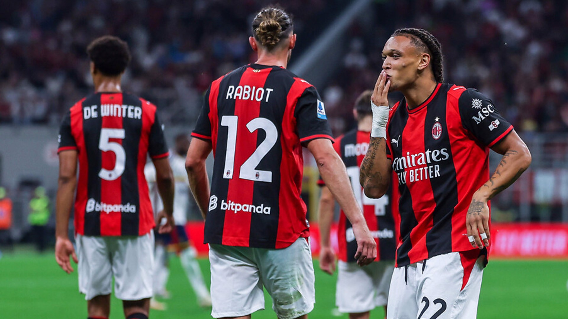 Milan namağlup ilerliyor