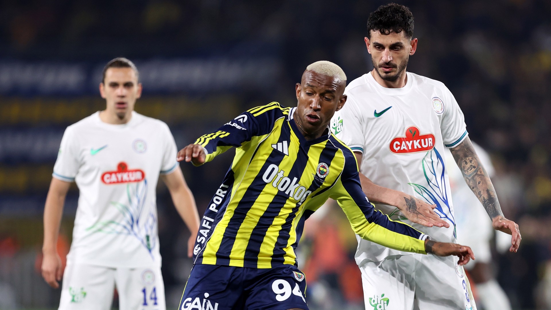 Yazarların F.Bahçe yorumları