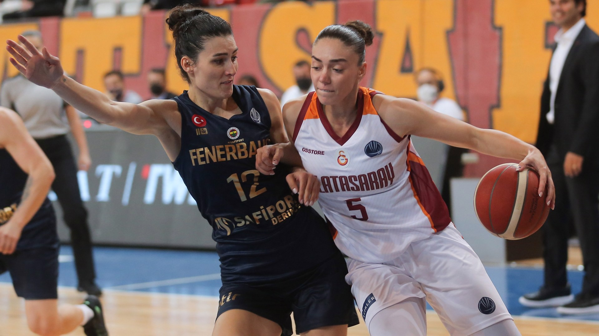 Derbide kazanan Fenerbahçe