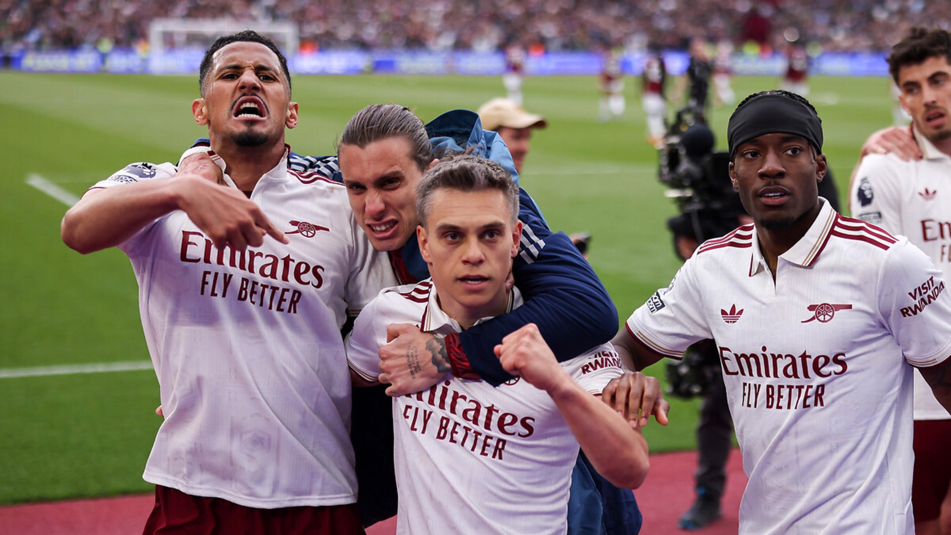 Arsenal, 22 yıl sonra şampiyon