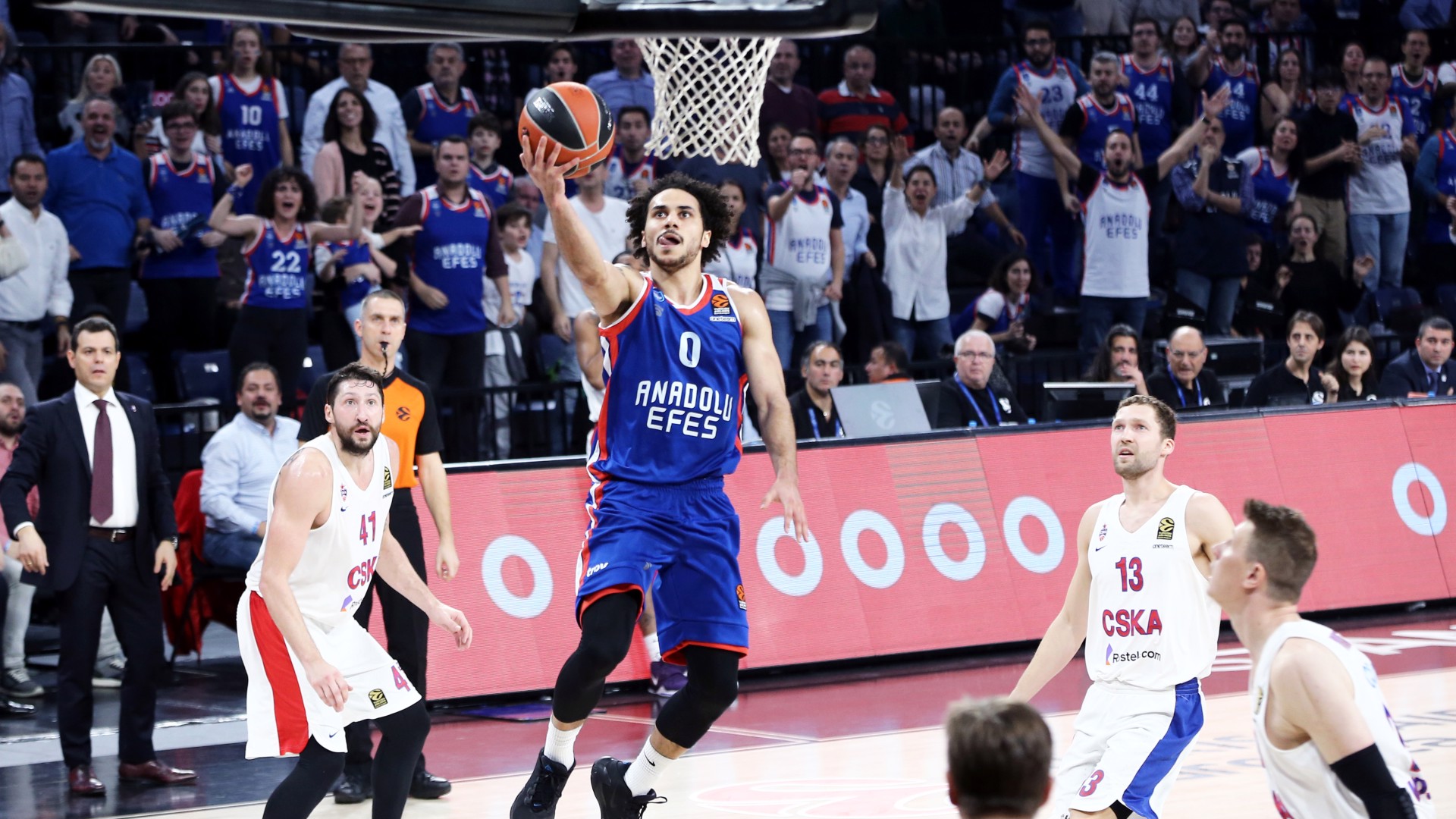 Anadolu Efes, CSKA deplasmanında