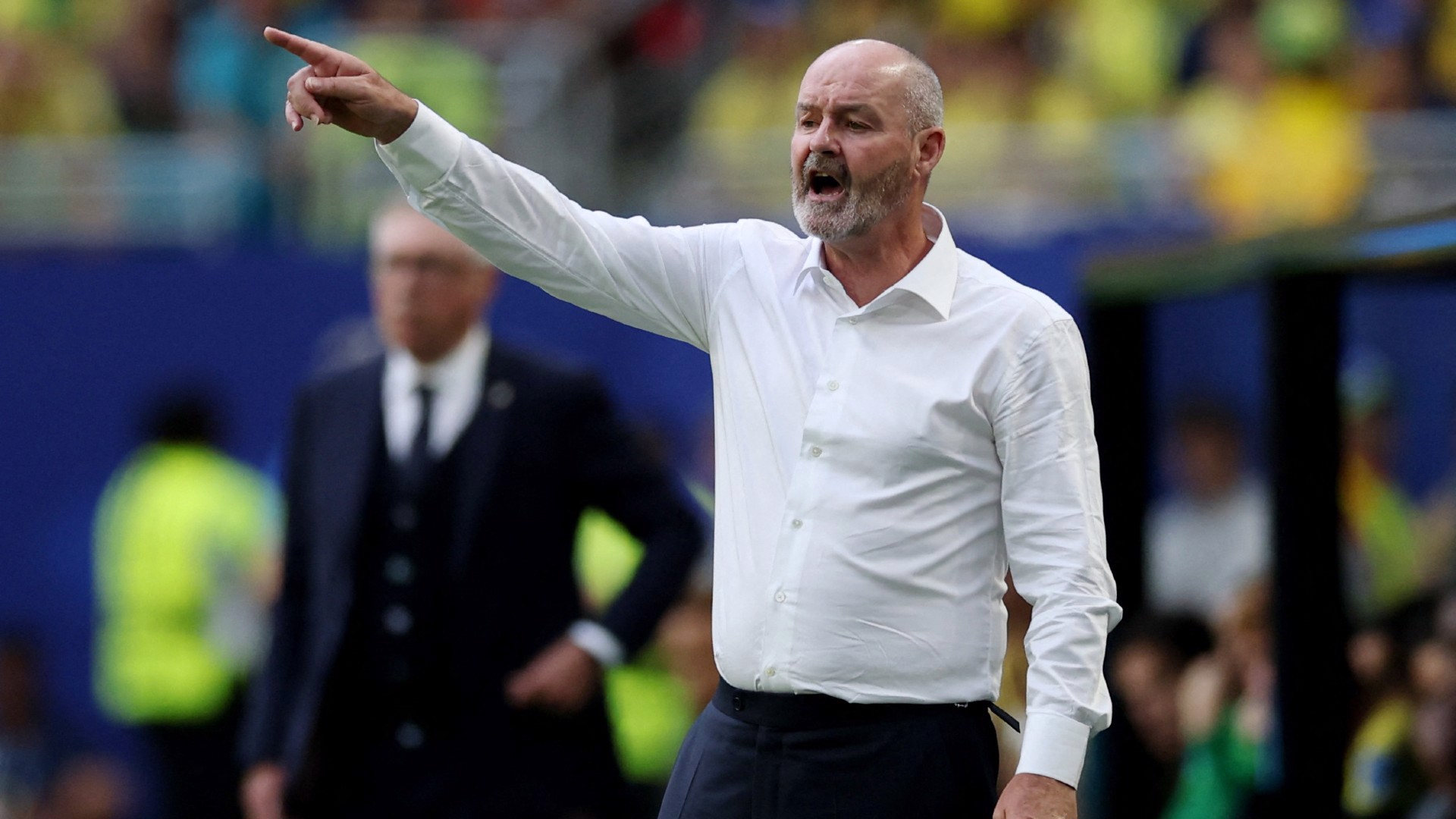 Steve Clarke istifa etti