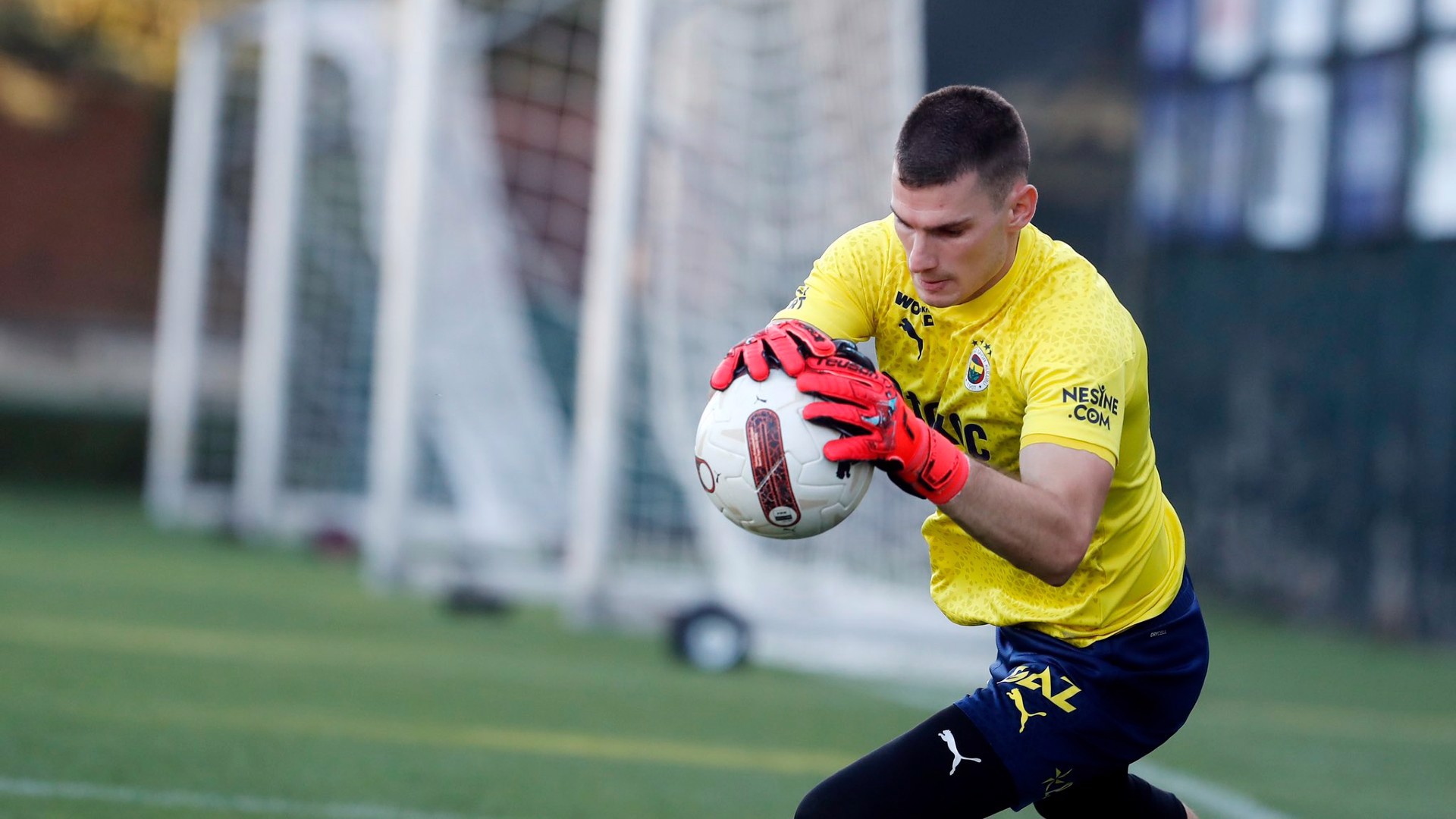 Livakovic, Barcelona'ya transfer oldu