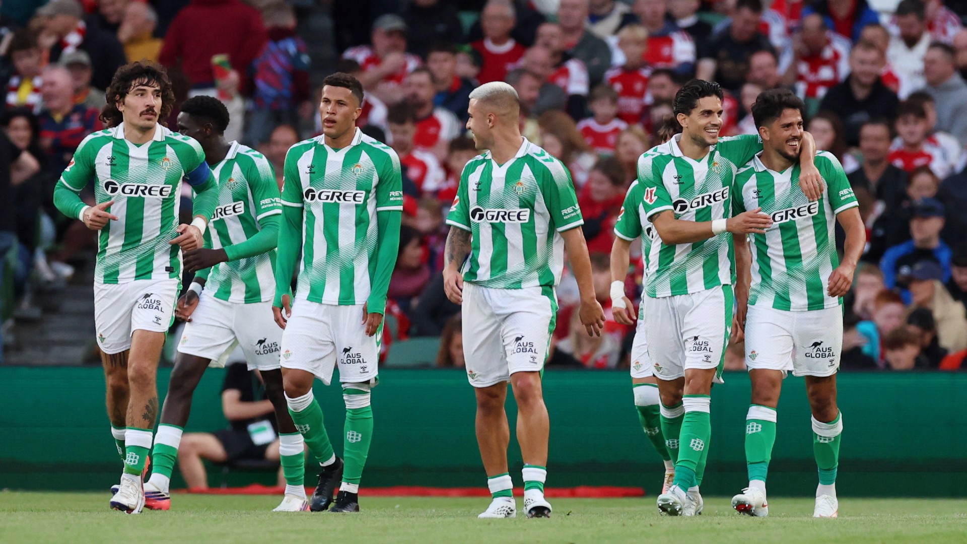Arsenal, Real Betis'e mağlup