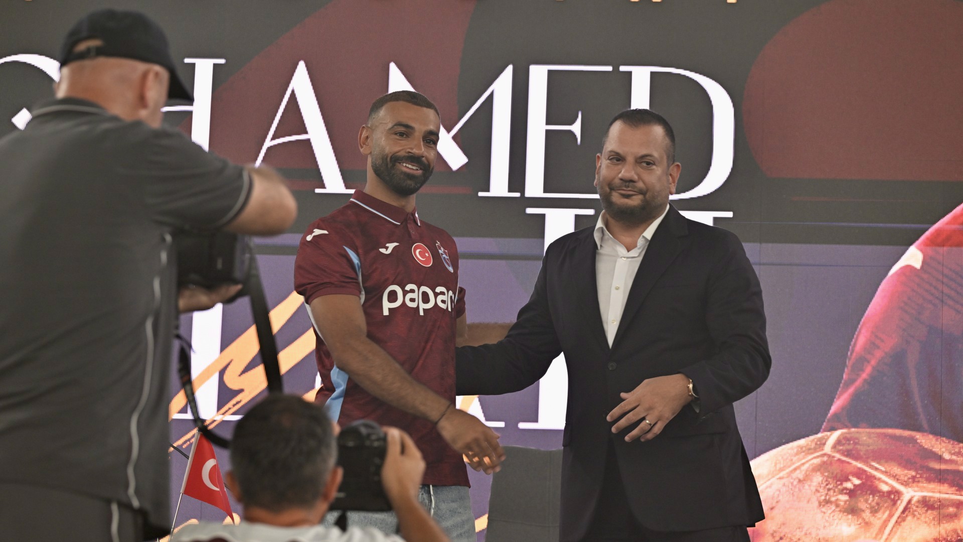 "Salah gibisini parayla getiremezsin"