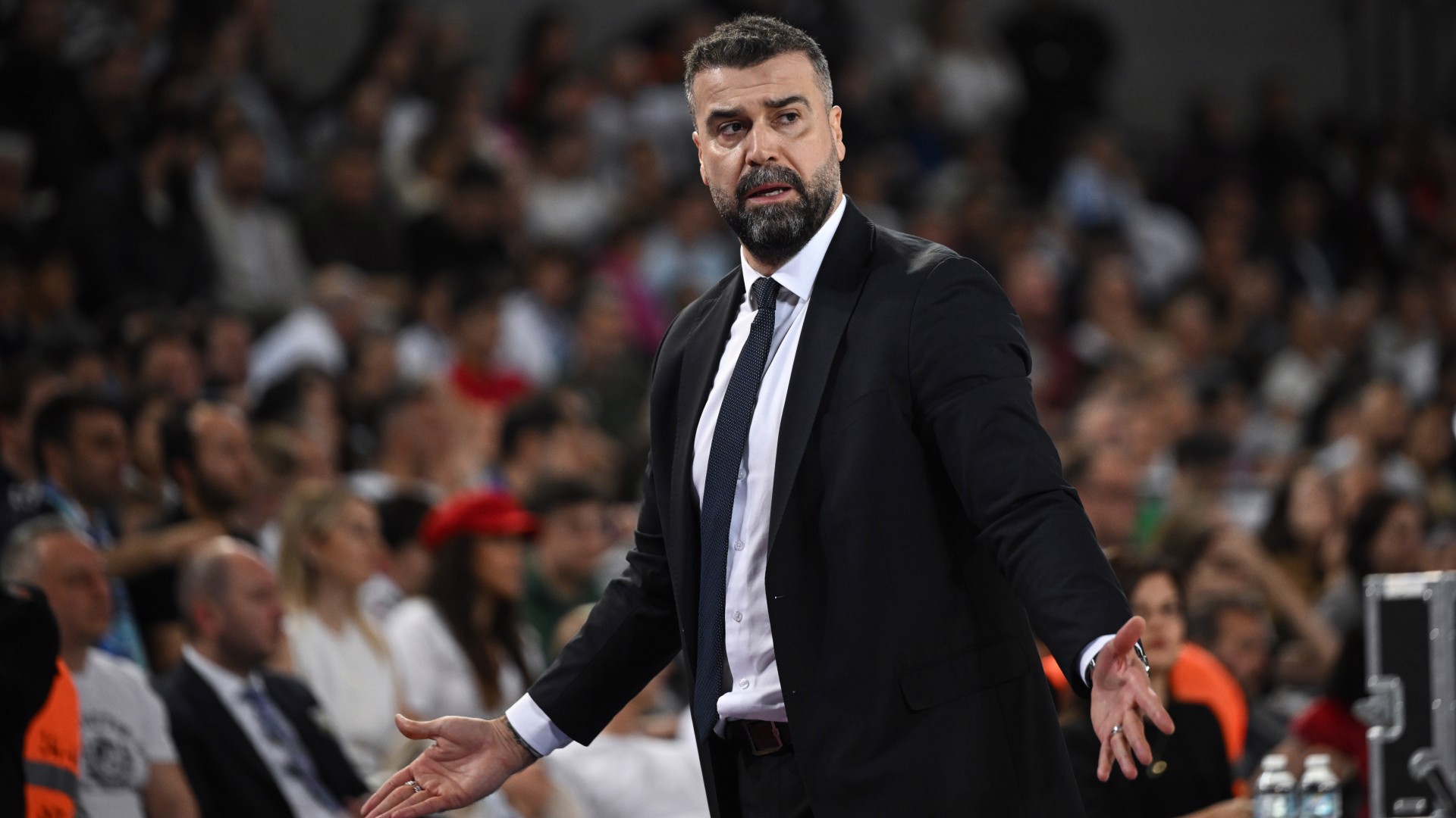 Erdem Can ile yeni sözleşme imzalandı