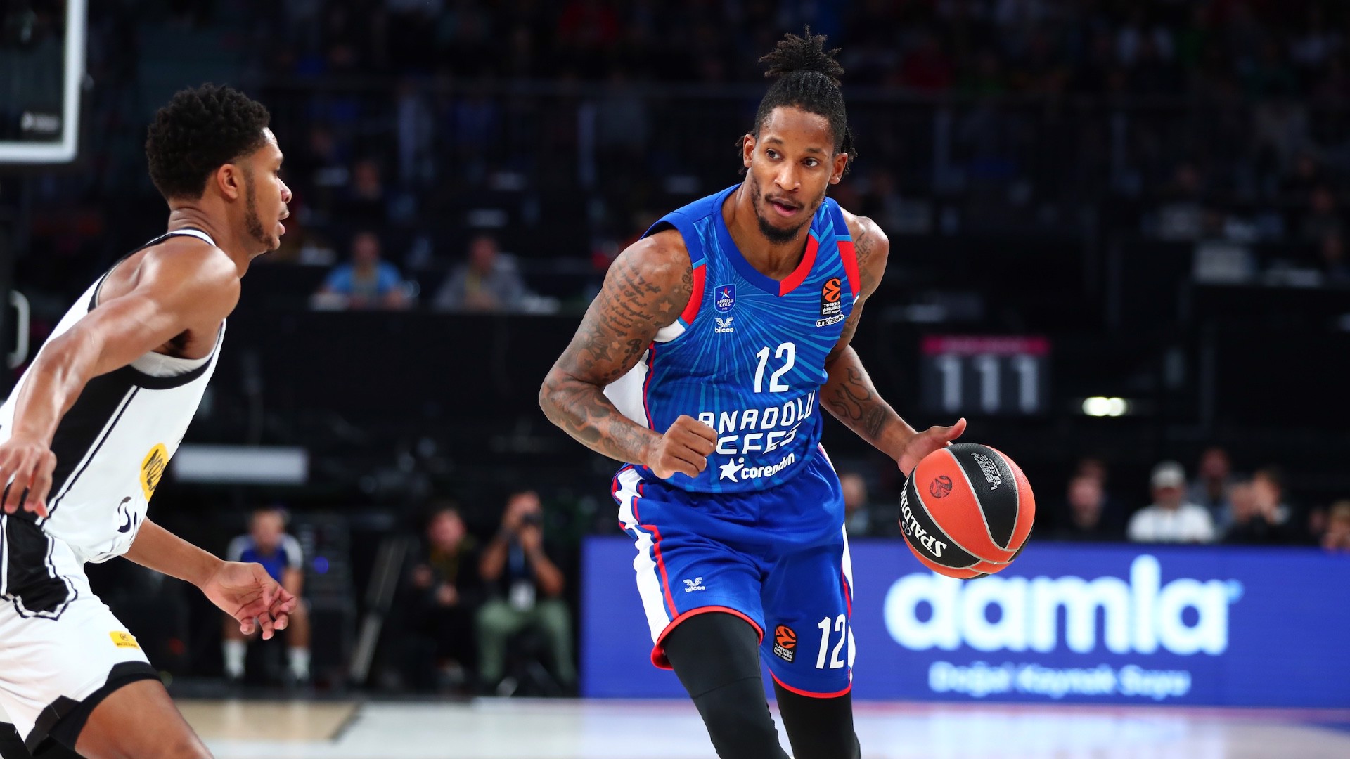 Anadolu Efes, Ataman karşısında