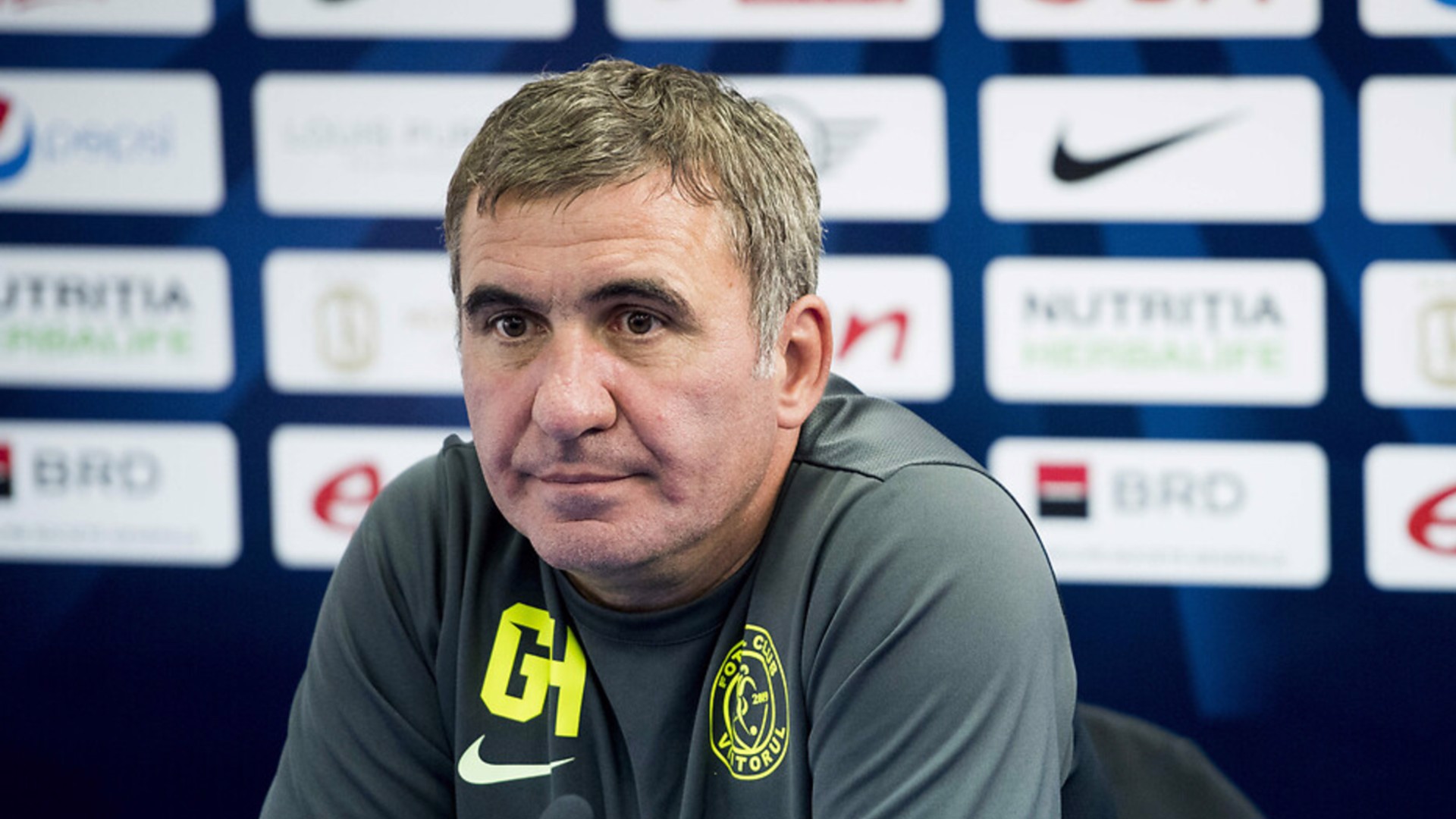 Romanya'nın yeni çalıştırıcısı Hagi 