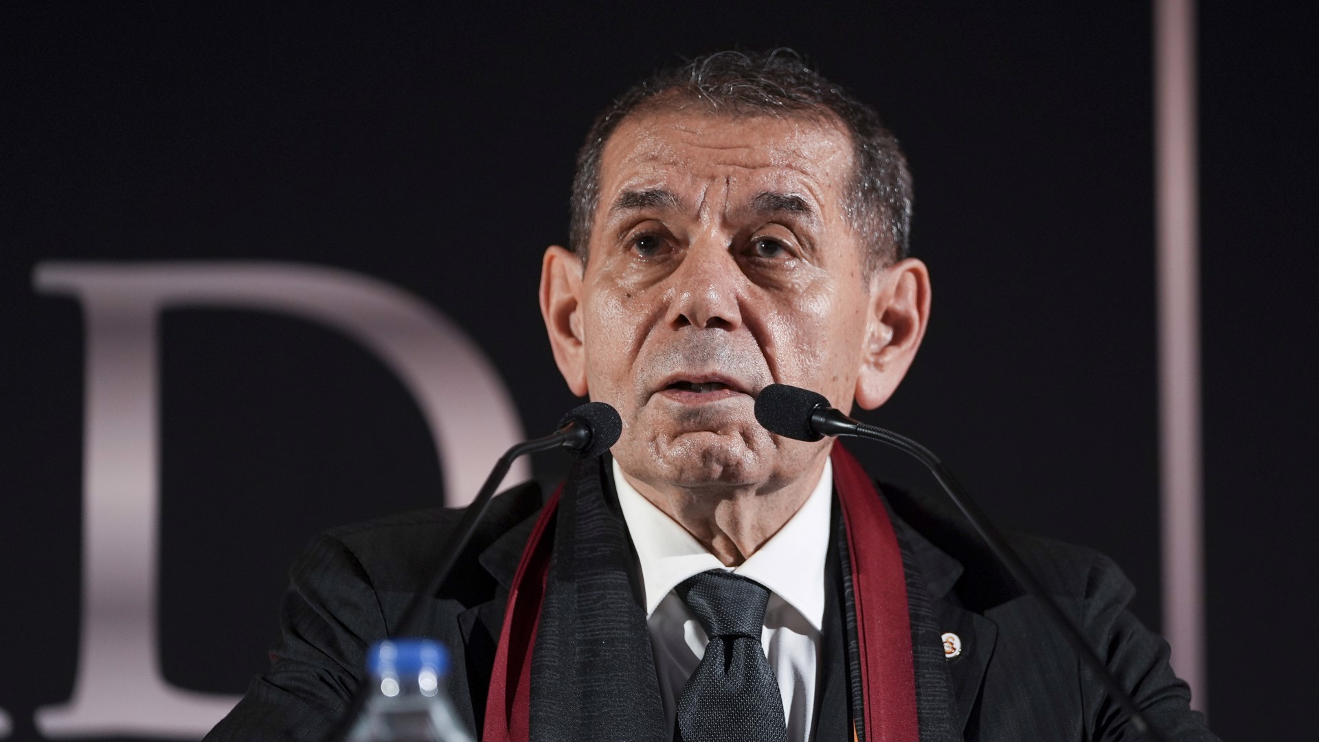 "Zor dönemlerden geçiyoruz"