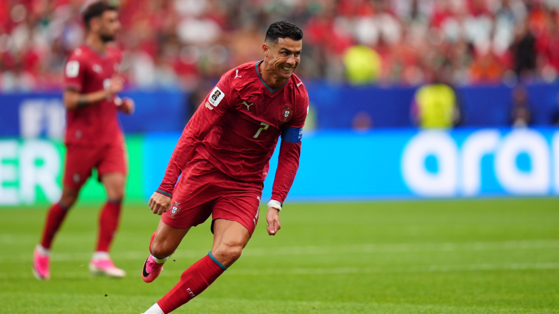 Ronaldo'dan tarihi rekor