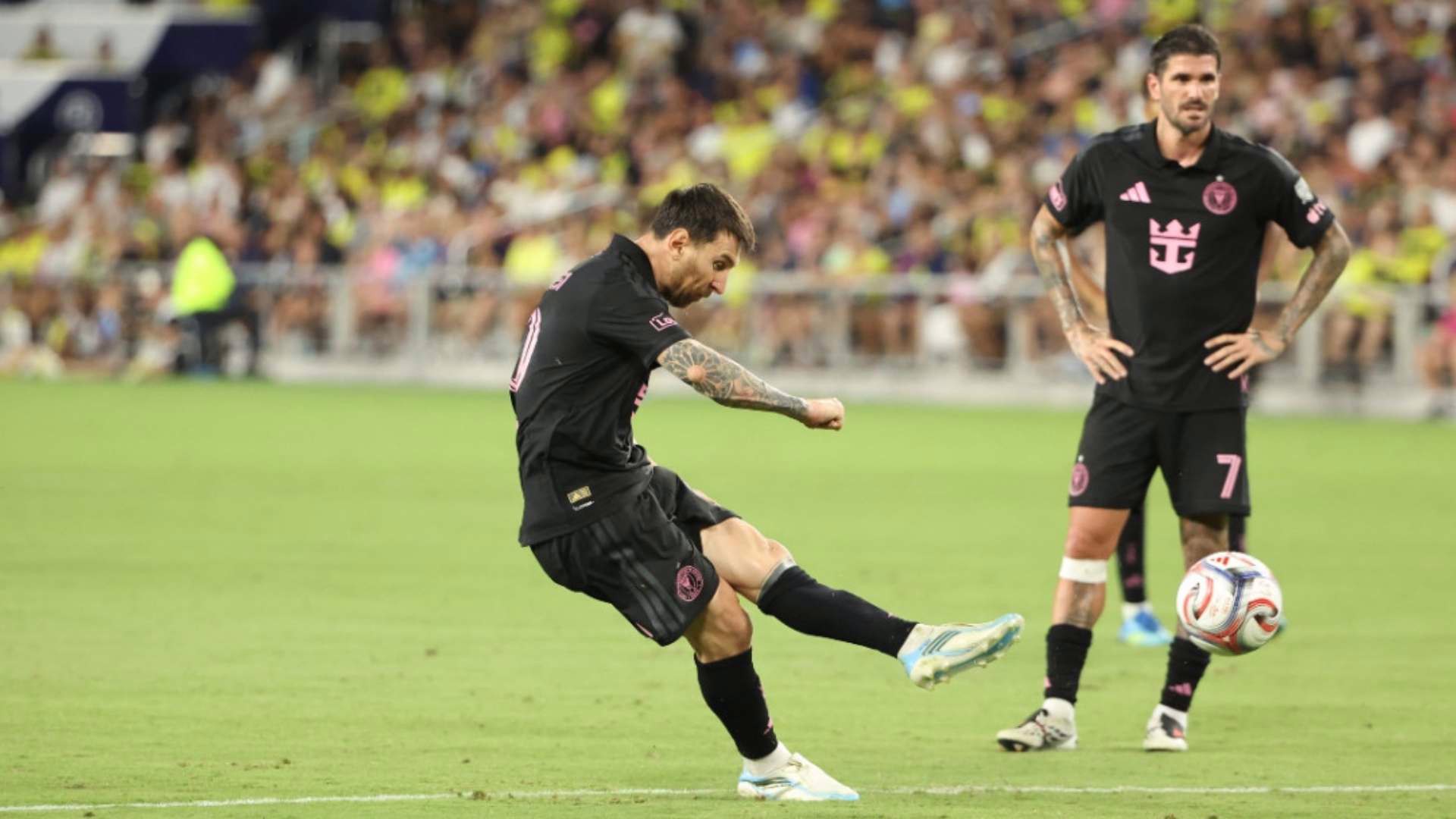 Lionel Messi extends MLS scoring lead and closes in on 1,000 goals