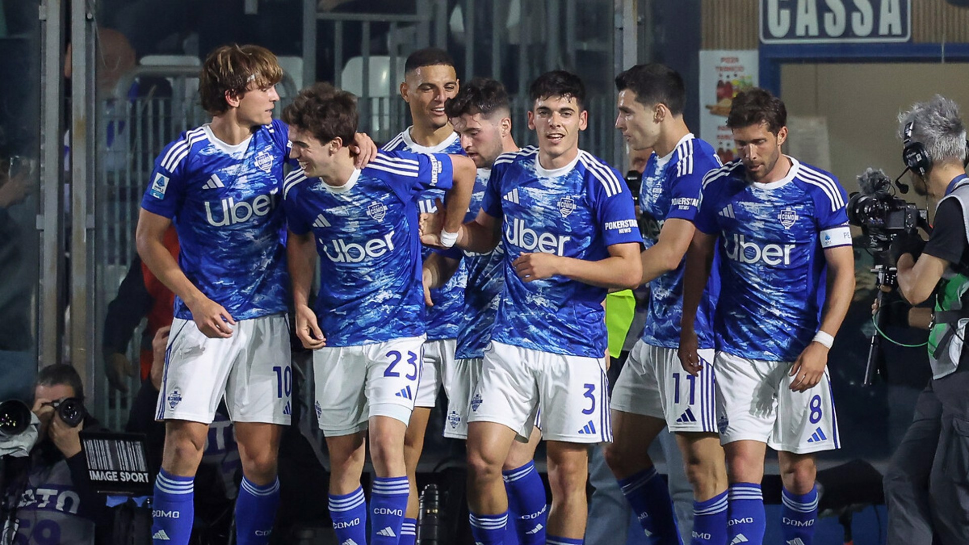 Como ve Roma, Devler Ligi biletini aldı