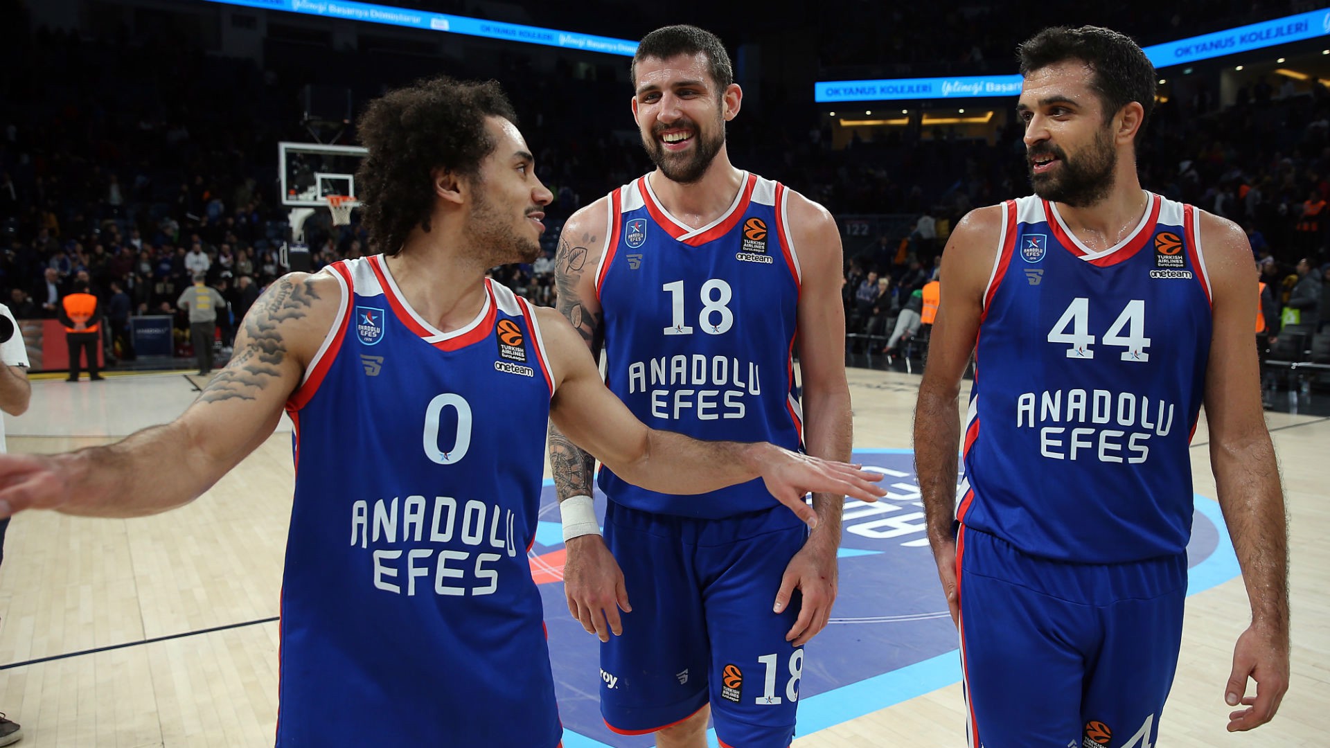 Anadolu Efes'ten tarihi galibiyet serisi