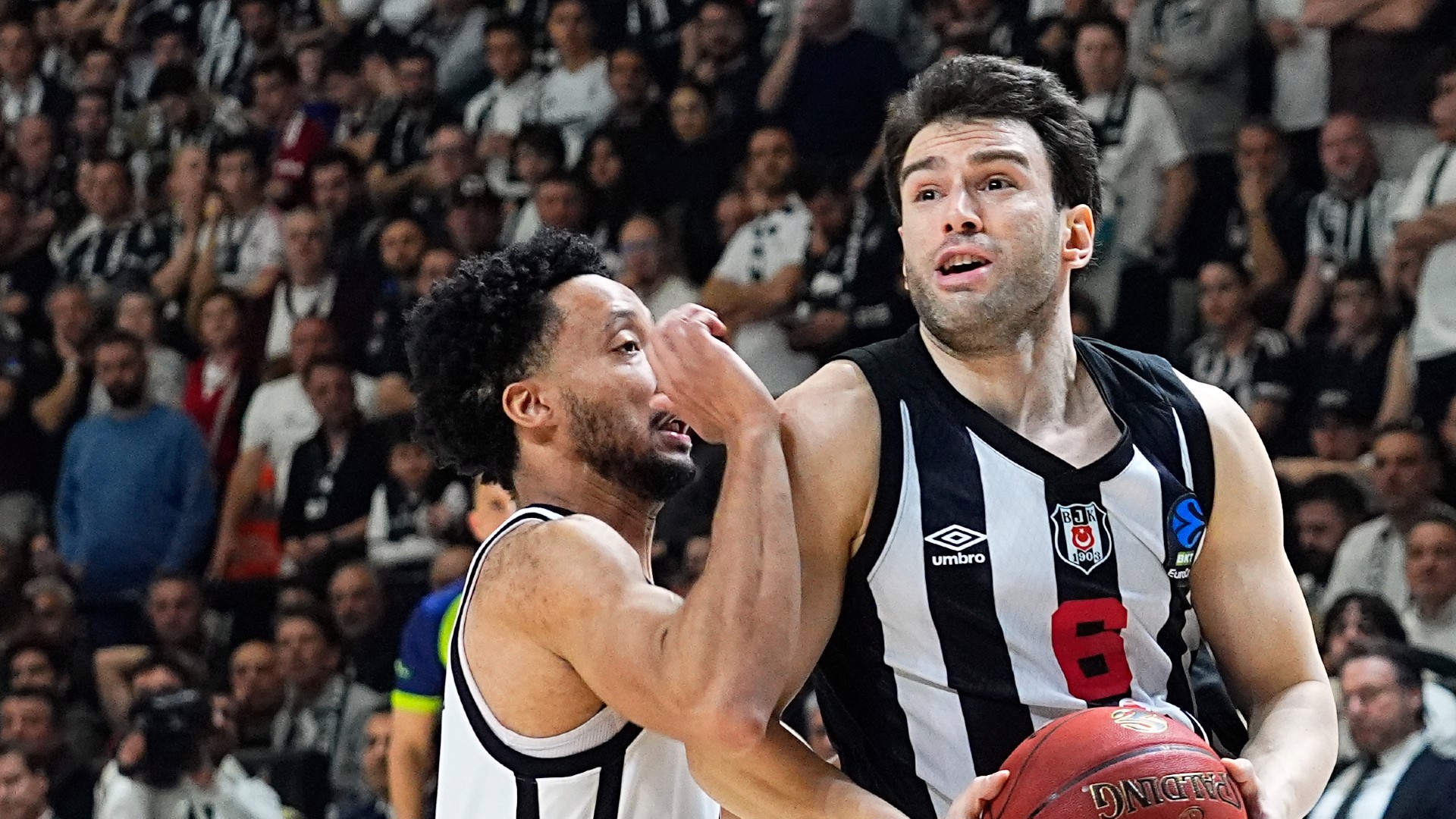 Beşiktaş Gain, Bourg'a mağlup