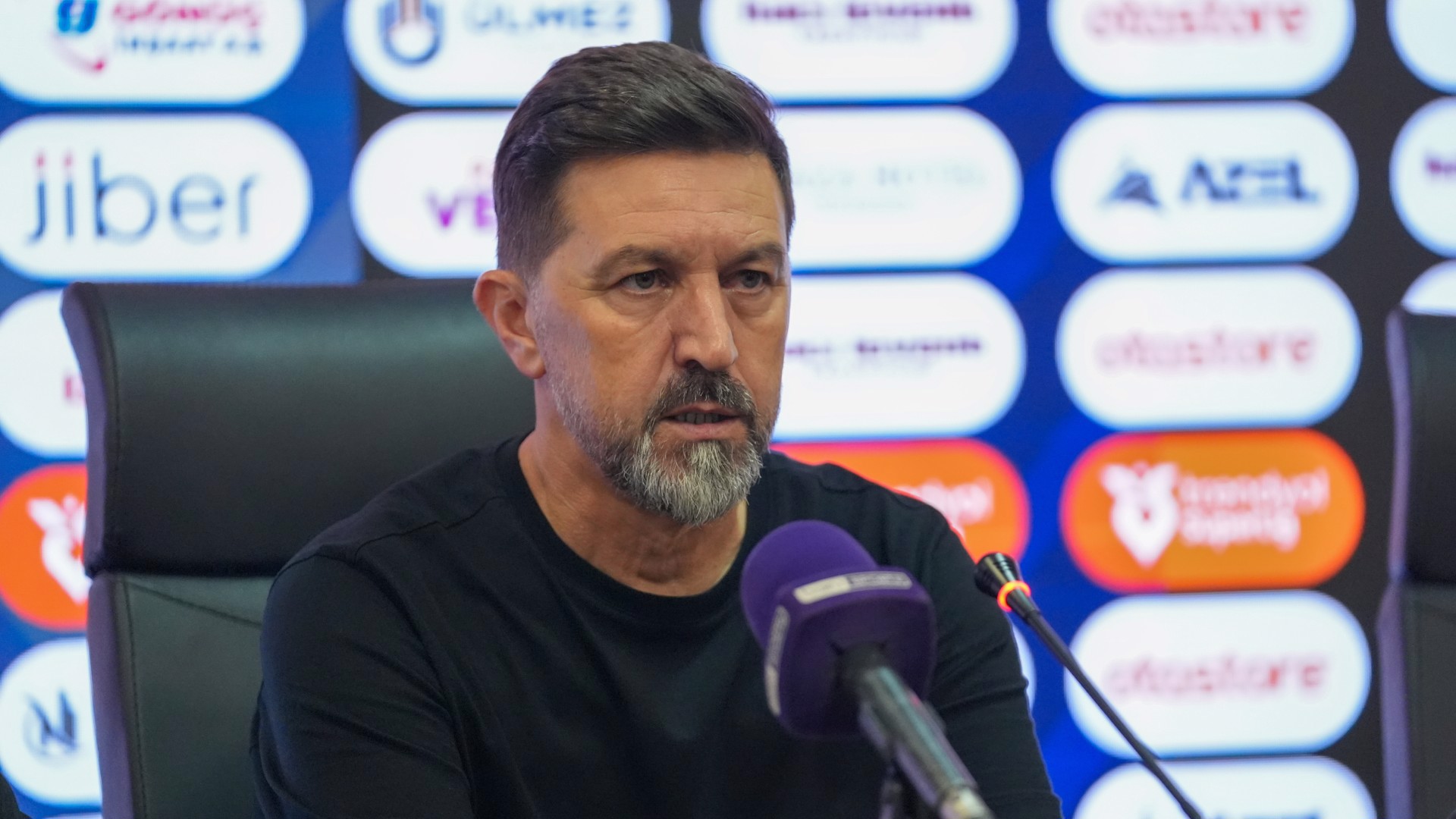 Besnik Hasi: 3 puan için mutluyuz