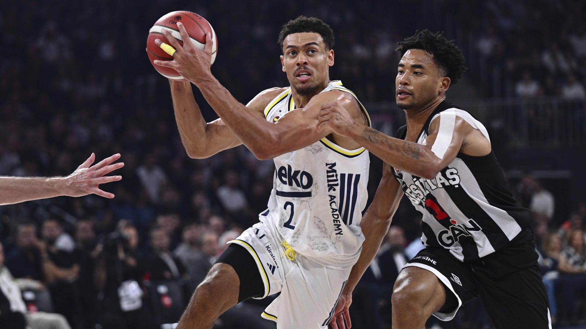 TBF'den F.Bahçe ve Beşiktaş'a ceza