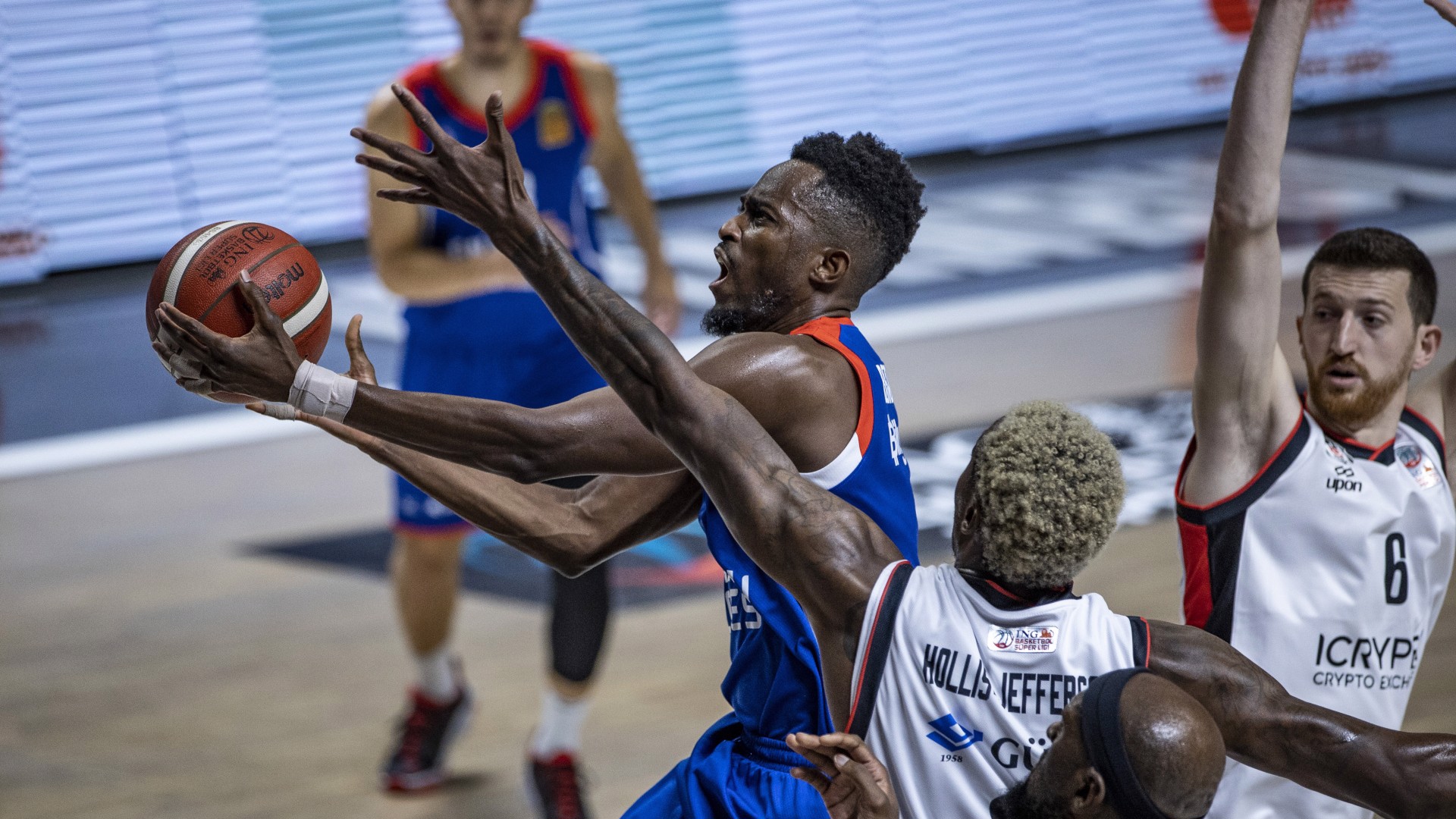 Anadolu Efes çok farklı