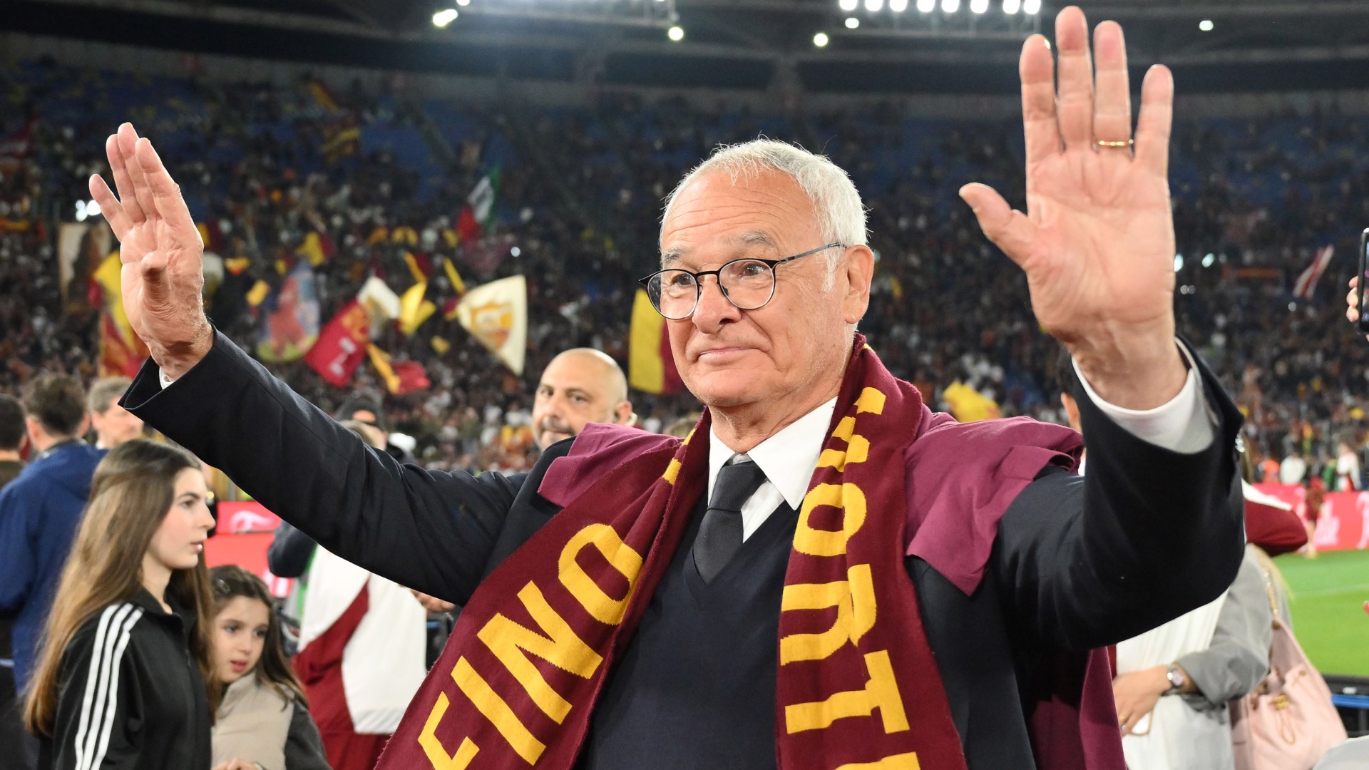 Ranieri, Roma'daki görevinden ayrıldı