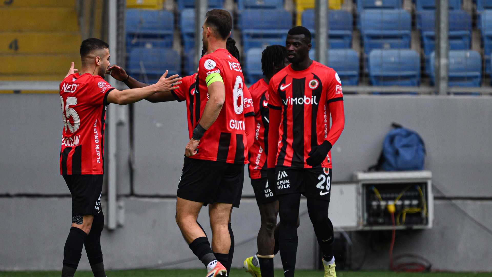 G.Birliği geriden gelip kazandı