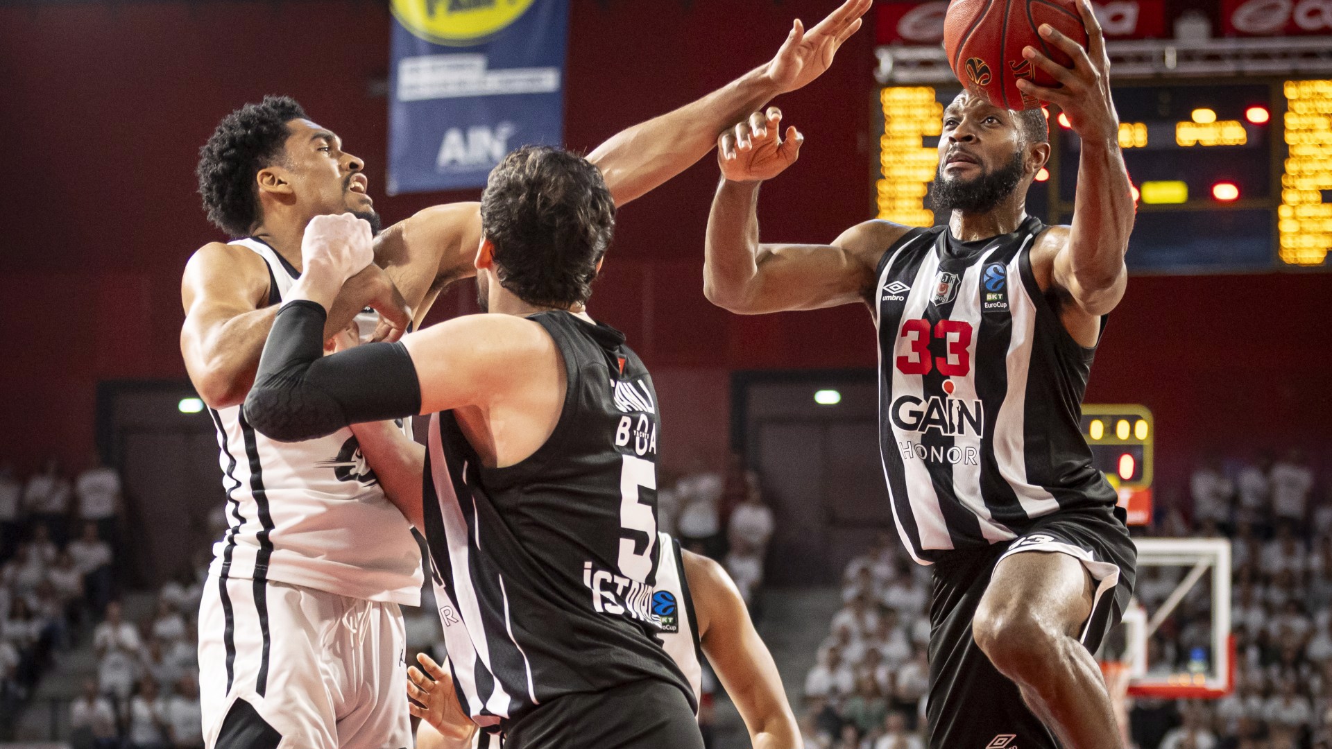 Beşiktaş Gain final serisinde mağlup