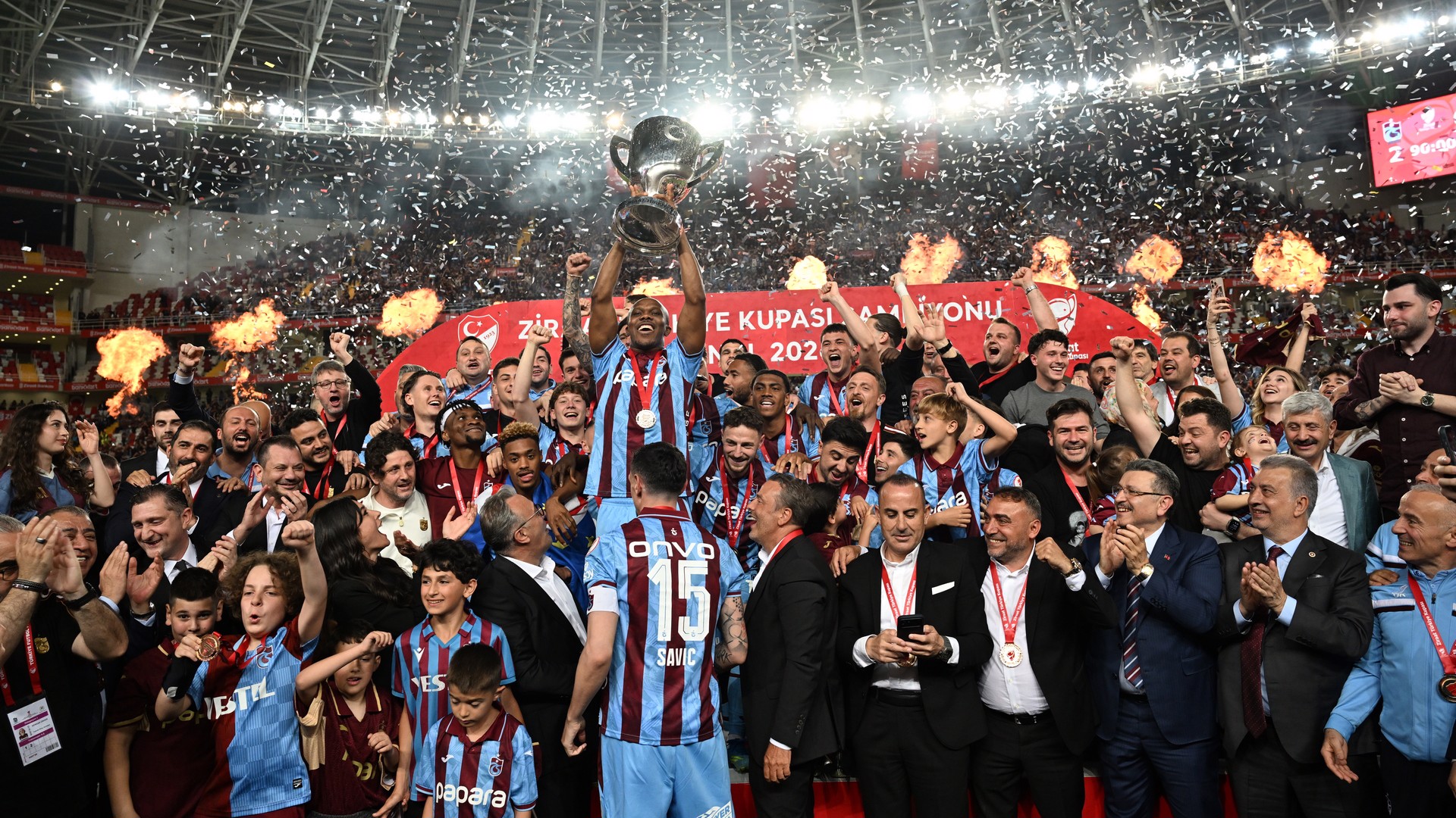 Günün spor manşetleri
