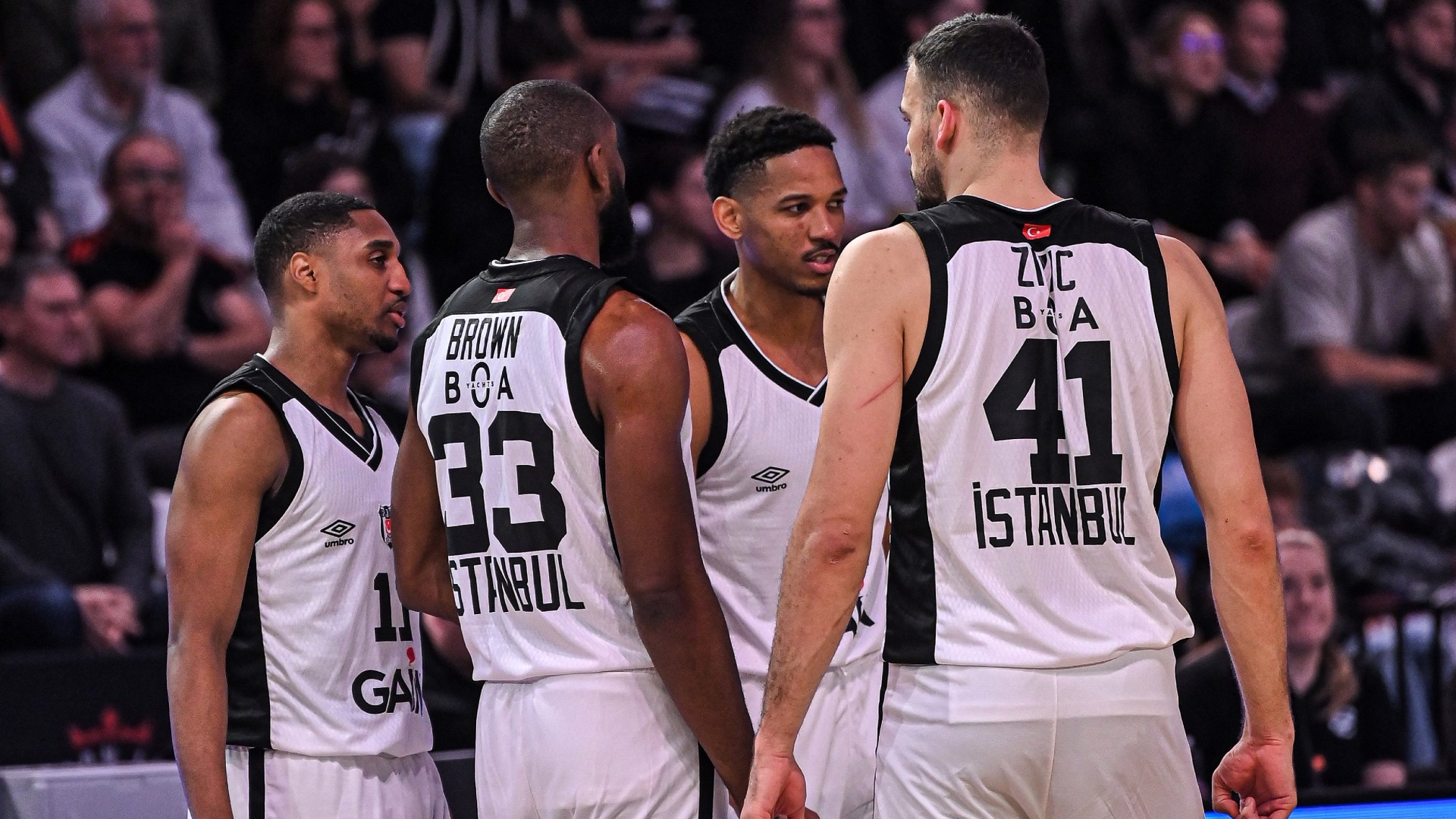 Beşiktaş Gain, Chemnitz'e mağlup