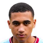 photo Ezra Carrington