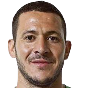 R. González